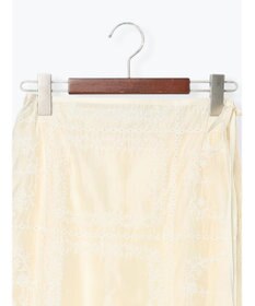 Te chichi チーフ刺繍ラップスカート付きパンツ