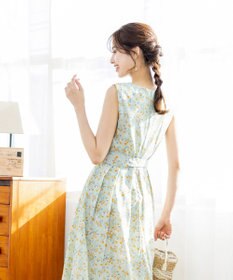 Tiaclasse 【洗える】大人華やかなノースリーブ花柄ワンピース