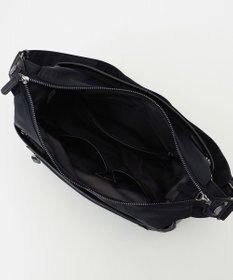 Y'SACCS 【ナイロンタフタ×リサイクルレザー】デイリーショルダー　Mサイズ