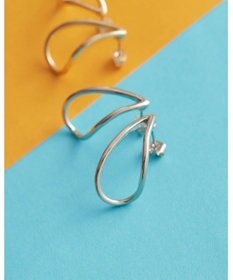 AMERICAN HOLIC ヒネリメタルピアス