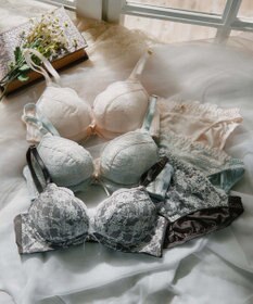 San-ai Resort（三愛水着楽園） 【northerly bra フィットシリーズ 脇胸すっきり】アミアゲレースアップ ブラジャー＆ショーツSet B～Fカップ