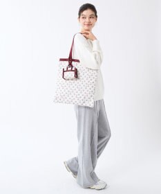 LeSportsac MICRO WEEKENDER CHARM/カップケーキディライト