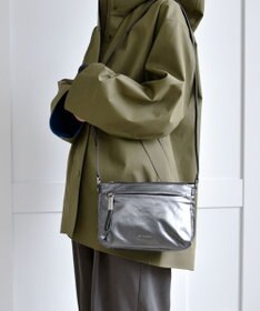 LA BAGAGERIE コーティングキャンバス ミニショルダーバッグ