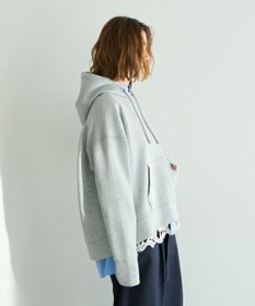 YECCA VECCA ダンボールフーディー