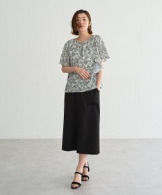 YECCA VECCA ラインフルーツ柄ラッフルブラウス