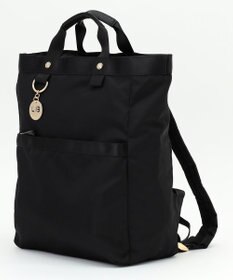 LA BAGAGERIE チャーム付き　ナイロンスクエアリュック