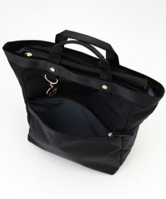 LA BAGAGERIE チャーム付き　ナイロンスクエアリュック