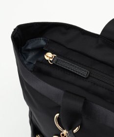 LA BAGAGERIE チャーム付き　ナイロンスクエアリュック