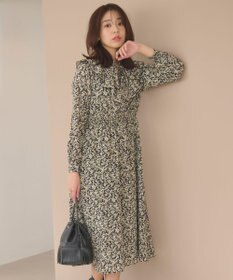 Feroux 【洗える】フラワープリントラッフル ワンピース