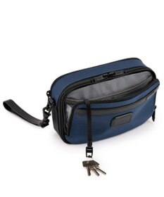 TUMI ALPHA クラッチ