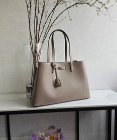 style code 【MERCURYDUO/マーキュリーデュオ】通勤、通学、リクルート両アオリポケットA4トートバッグ　キーチャーム付