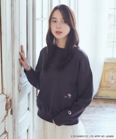 earth music&ecology チャンピオン　ハローキティ×ｅｍａｅ裏毛プルオーハ