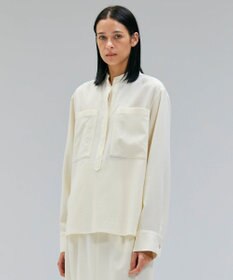 BEIGE， 【VERY NaVY12月号掲載】TERNES / ビックポケットプルオーバーウールブラウス Bone