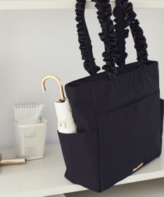 Maison de FLEUR 撥水加工フリルハンドルトートバッグ