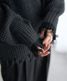 YECCA VECCA ダメージルーズニット