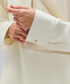 BEIGE， 【VERY NaVY12月号掲載】TERNES / ビックポケットプルオーバーウールブラウス