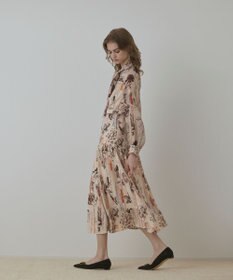 GRACE CONTINENTAL ロゴフラワ－プリントボウタイワンピース
