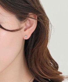 Phoebe 【金属アレルギー対応】プチシャイニングピアス(片耳)　シルバー/サージカルステンレス