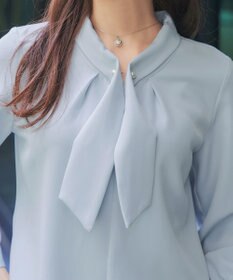 Tiaclasse L 取り外しパール付きボウタイブラウス