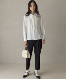 組曲 【WEB限定】ボウタイ付きフリルカラー ブラウス