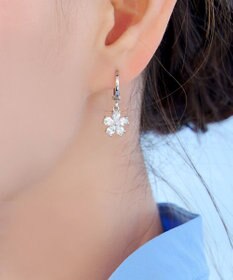 Tiaclasse ブロッサムモチーフフープピアス