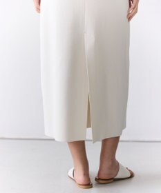 BEIGE， LABRADO / ダーツニット ロングワンピース