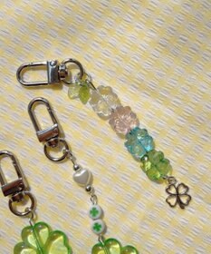 WEGO クローバービーズキーホルダー