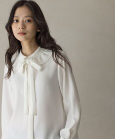 組曲 【WEB限定】ボウタイ付きフリルカラー ブラウス