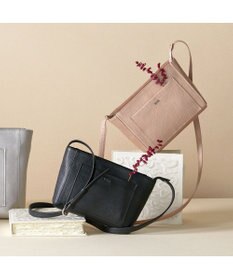 IBIZA レルシール　やぎ革　ショルダーバッグ