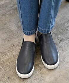 Pointer 本革スライドオンスリッポン