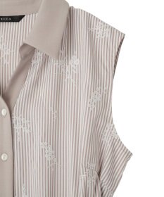 YECCA VECCA ストライプ柄フラワー刺繍ワンピース