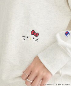 earth music&ecology チャンピオン　ハローキティ×ｅｍａｅ裏毛プルオーハ