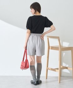 earth music&ecology ロゴプレート付きパフスリーブプルオーバー