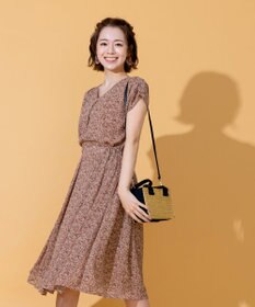 Tiaclasse L 【洗える】程良い透け感のシフォン花柄フレンチワンピース