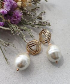 Tiaclasse 【ニッケル素材】大粒パール付き揺れピアス