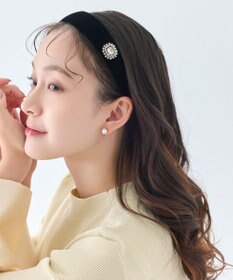 Phoebe <オンワード限定セット>トゥウィンクルフレームパールピアス×クラッシービジューカチューシャ ゴールド