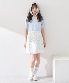 earth music&ecology ロゴプレート付きパフスリーブプルオーバー