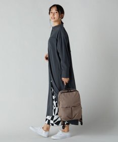 Y'SACCS 【Y’SACCS vous et】 フロントポケットリュックサック