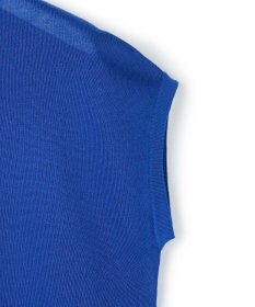 23区 シャイニーシアー ノースリーブ ニット