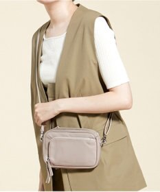 Y'SACCS イタリアンシープ多機能ポシェット