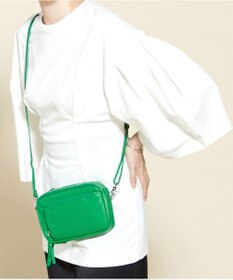 Y'SACCS イタリアンシープ多機能ポシェット