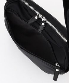 Y'SACCS ポリエステルツイル ショルダーバッグ