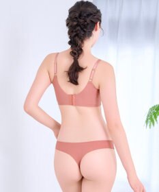 BRADELIS New York 【BRADELIS FIT】シームレスタンガ 響かない シンプルショーツ