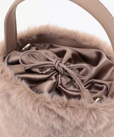 TOCCA 【ショルダー取り外し可能】MILKY TEA FURBAG ファーバッグ