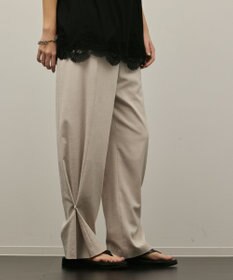 GRACE CONTINENTAL トリアセサイドラインパンツ