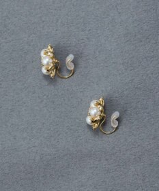 Phoebe 〈痛くないシリーズ/金属アレルギー対応〉パールブーケライトフィットイヤリング　小粒パール