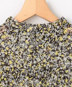 組曲 【先行予約】インプレッションフラワープリント フリルブラウス