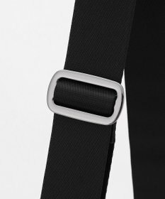 JOSEPH ABBOUD 【軽量/撥水素材】インターレースハーフムーンバッグ