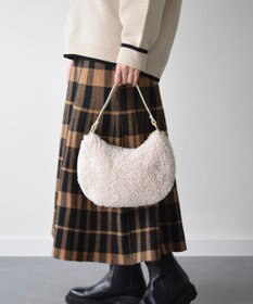 INTER-CHAUSSURES 【ANDREA CARDONE ITALI】レザーハンドルボアホーボーバッグ