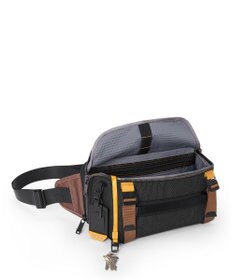 TUMI ALPHA BRAVO 「プラトーン」スリング